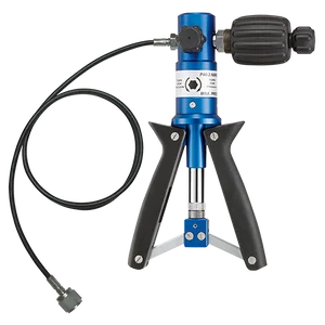 P40.2 PRESSURE TEST PUMP C/W HOSE